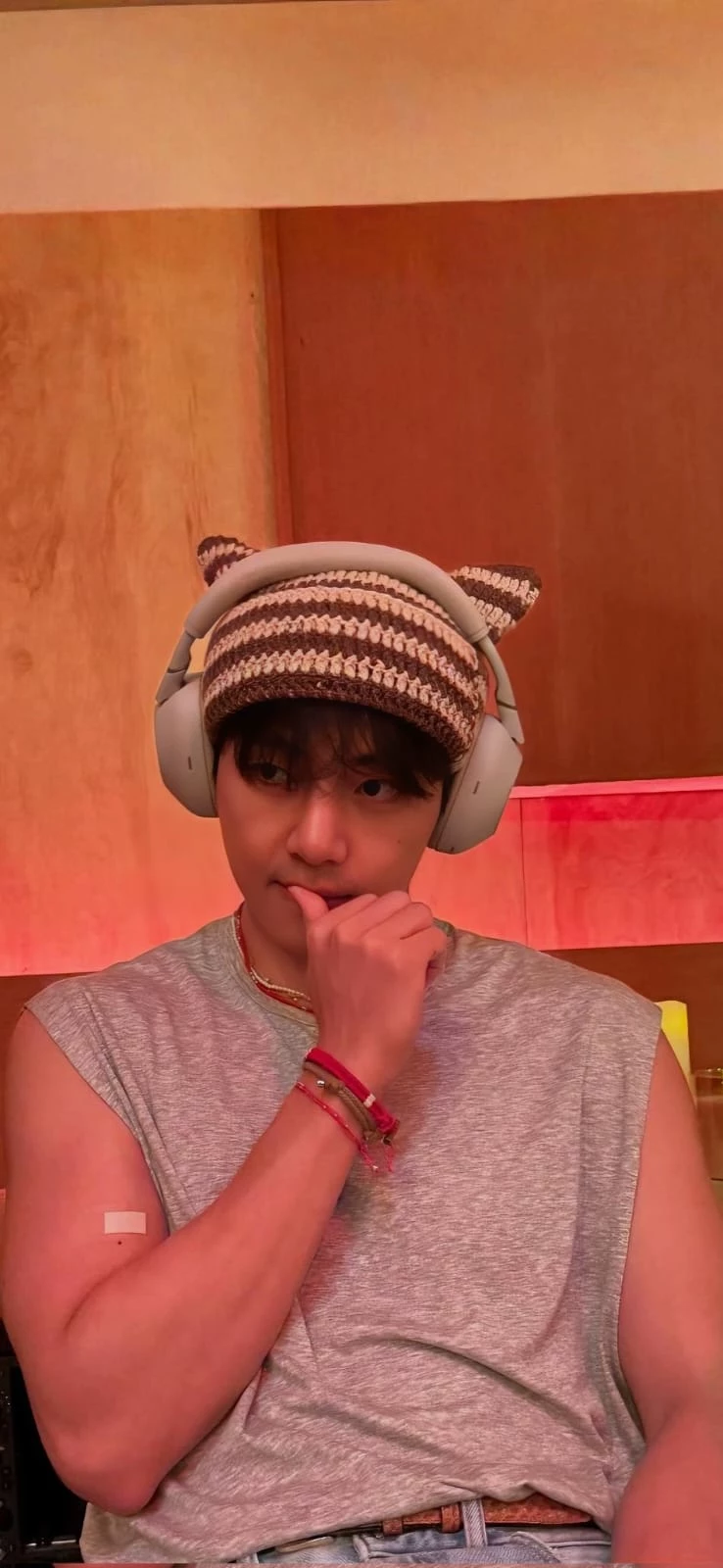 Kim Taehyung thumbnail