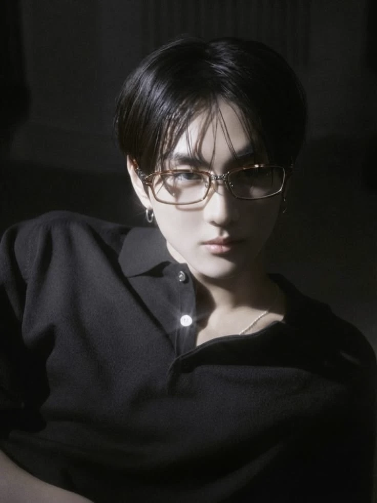 Yang Jungwon thumbnail