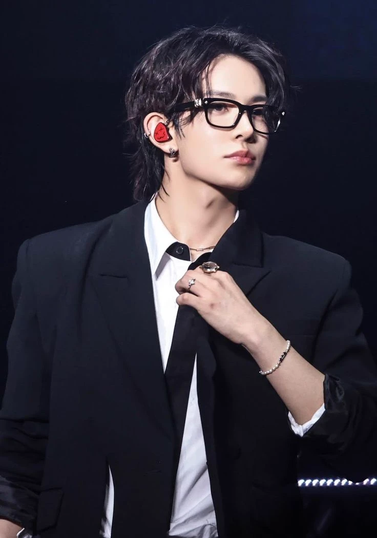 Lee Heeseung  thumbnail