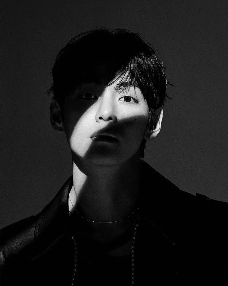 Kim Taehyung. thumbnail