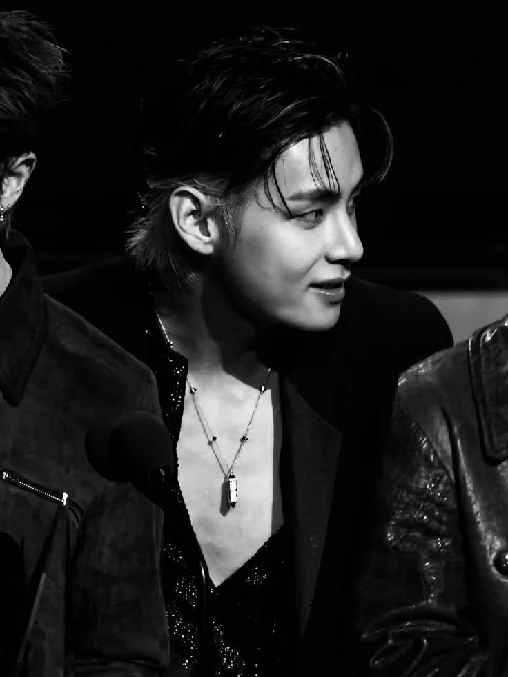 Kim Taehyung. thumbnail