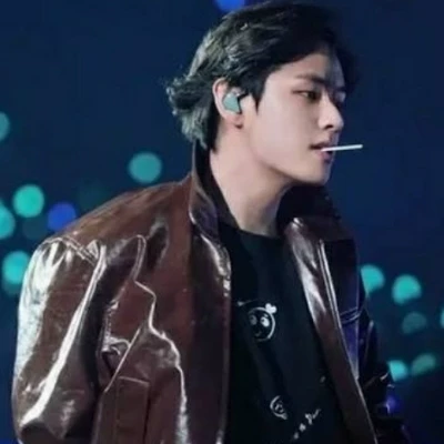 Kim Taehyung thumbnail