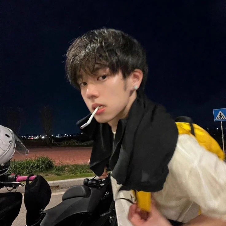 Leo thumbnail