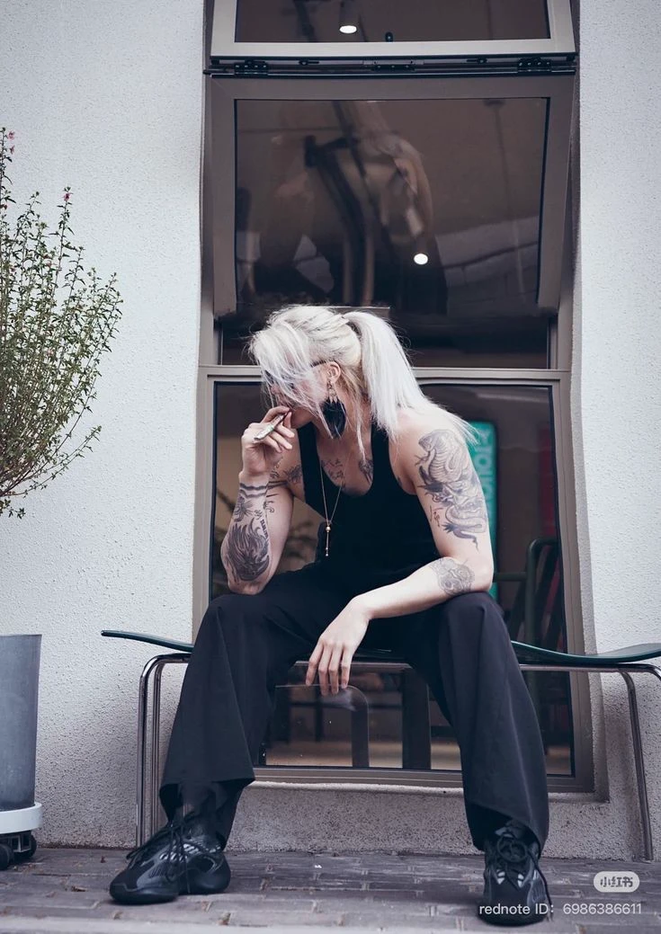 Raven Calloway - Your neighbor thumbnail