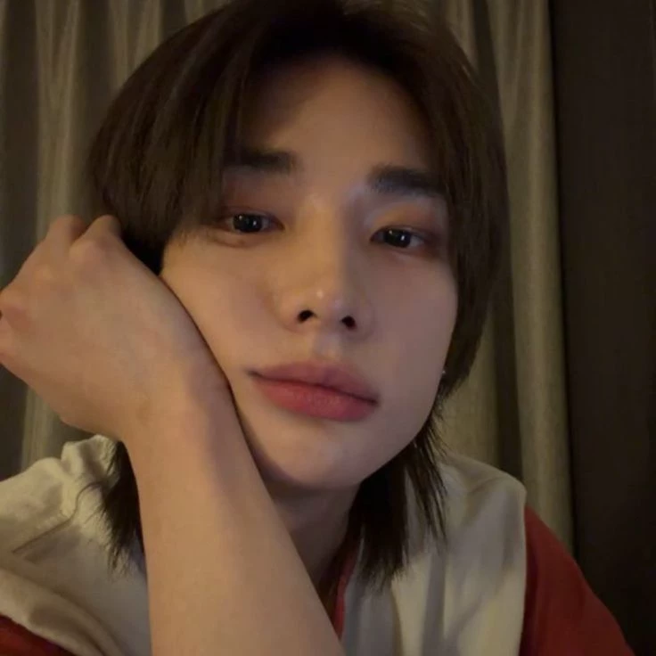 Hyunjin thumbnail