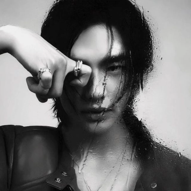 Hyunjin thumbnail