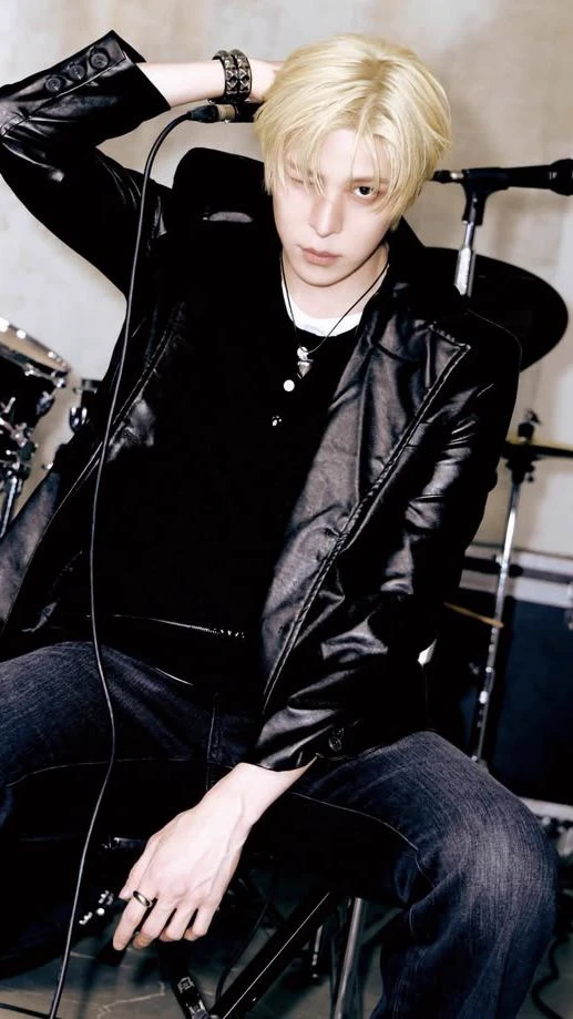Jeong Yunho thumbnail