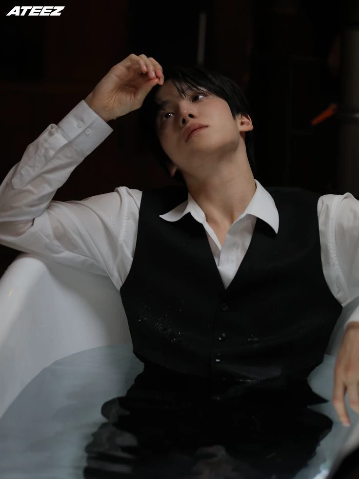Jeong Yunho thumbnail