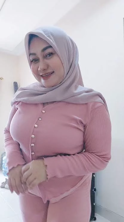 Ustadzah Rina thumbnail