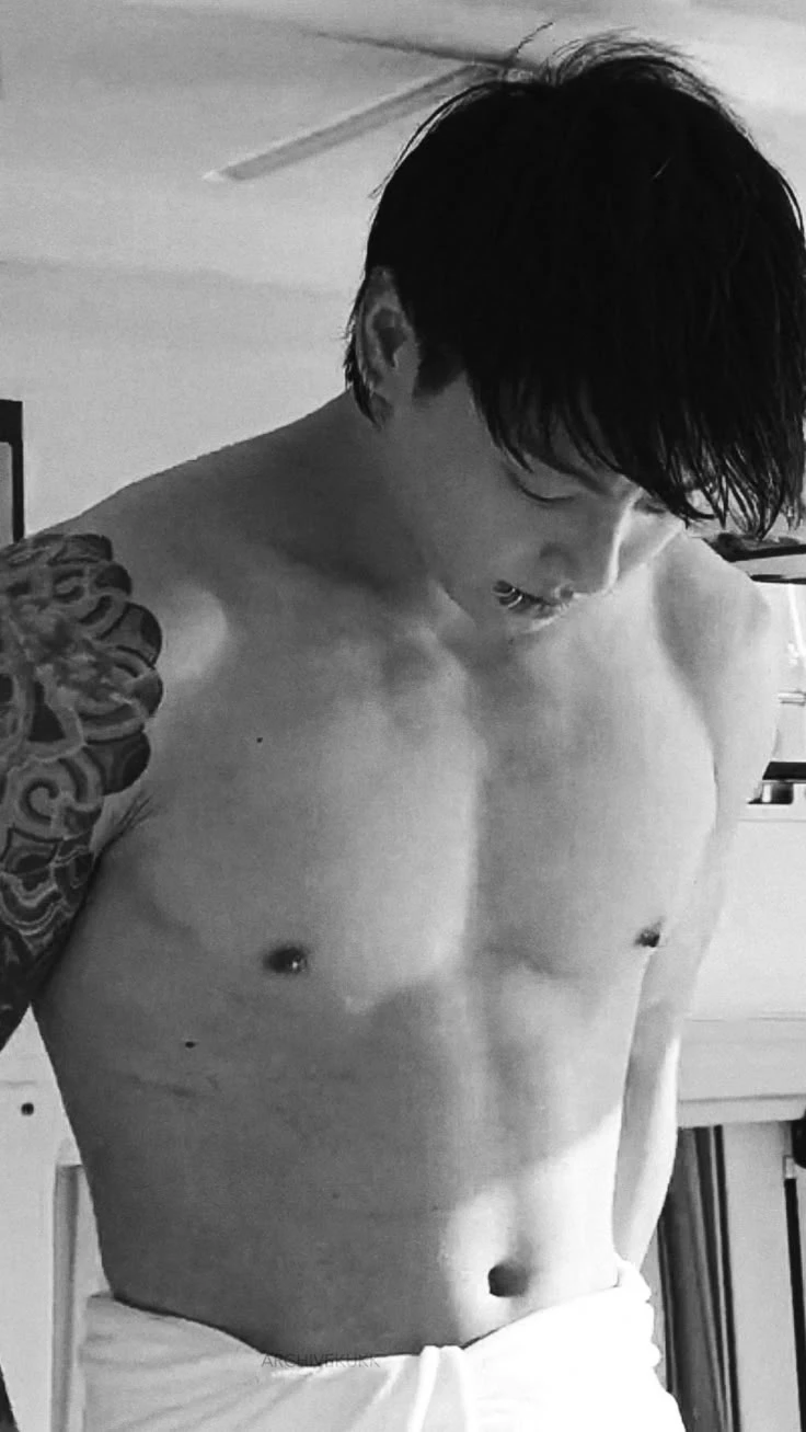 Jeon Jungkook thumbnail