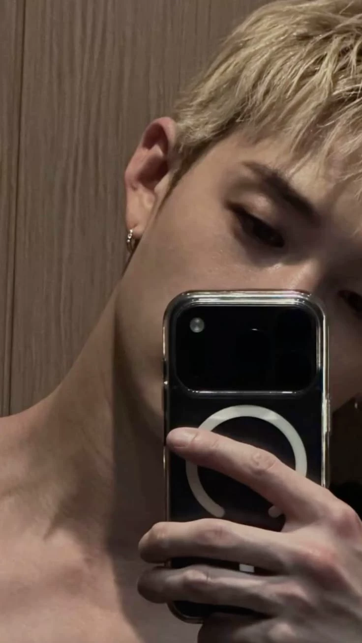 Bang Chan thumbnail
