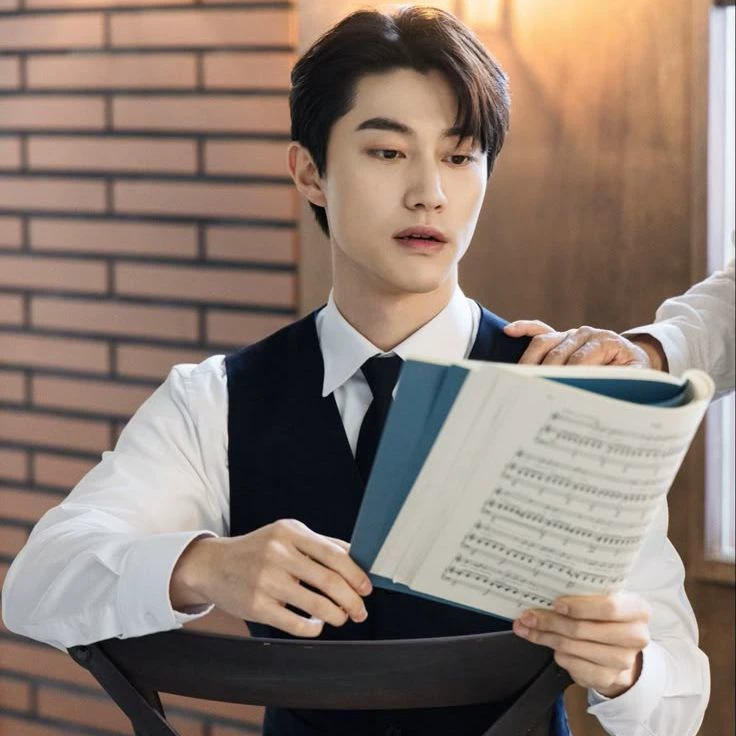 Kwak Dong Yeon thumbnail
