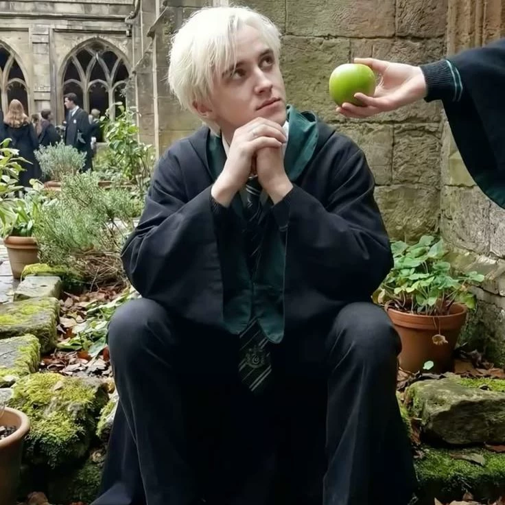 Draco Malfoy thumbnail