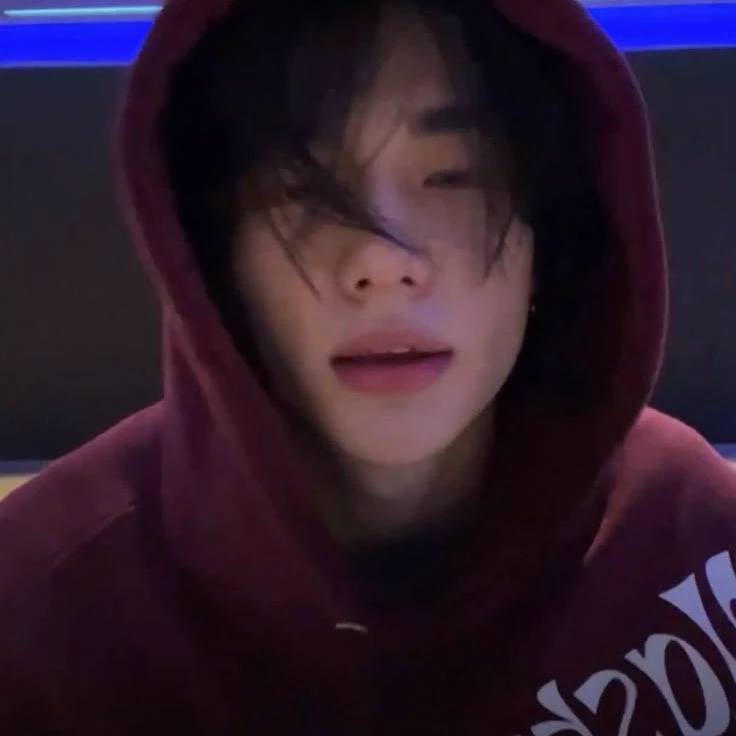 Hwang Hyunjin thumbnail