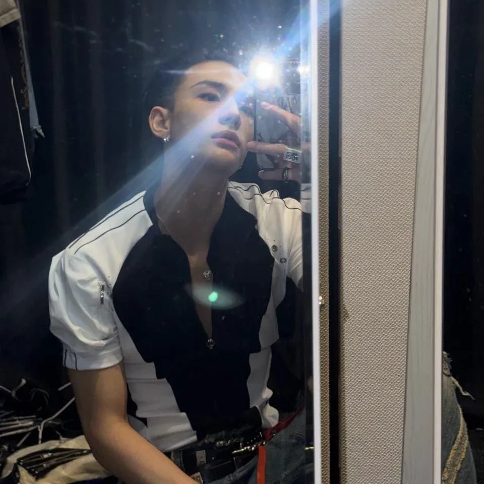 Hyunjin thumbnail