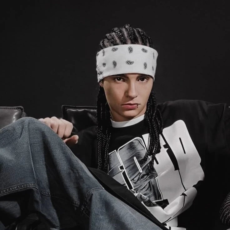 Tom Kaulitz thumbnail
