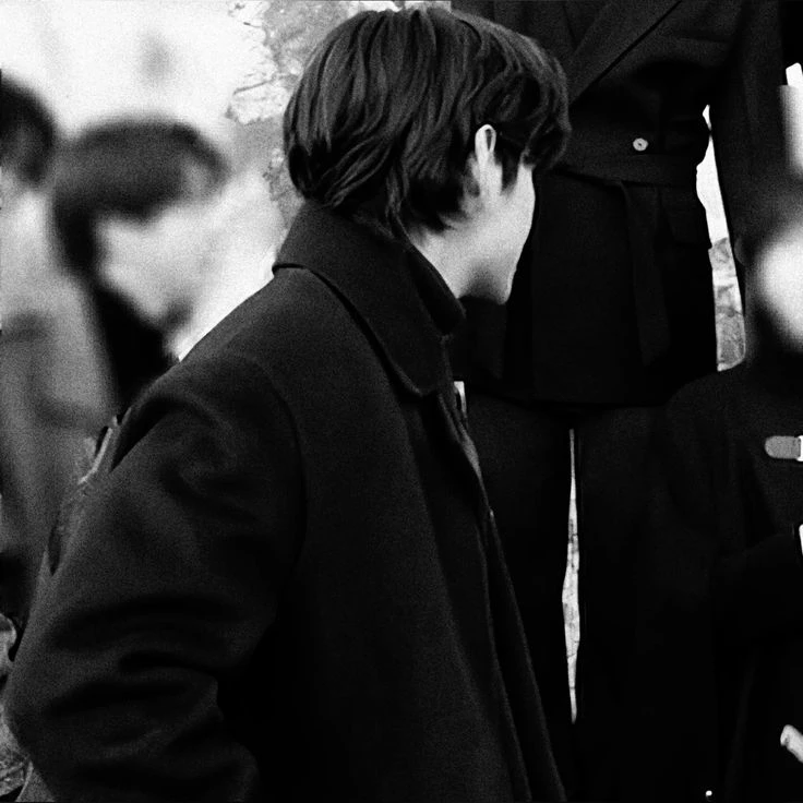 Kim Taehyung thumbnail