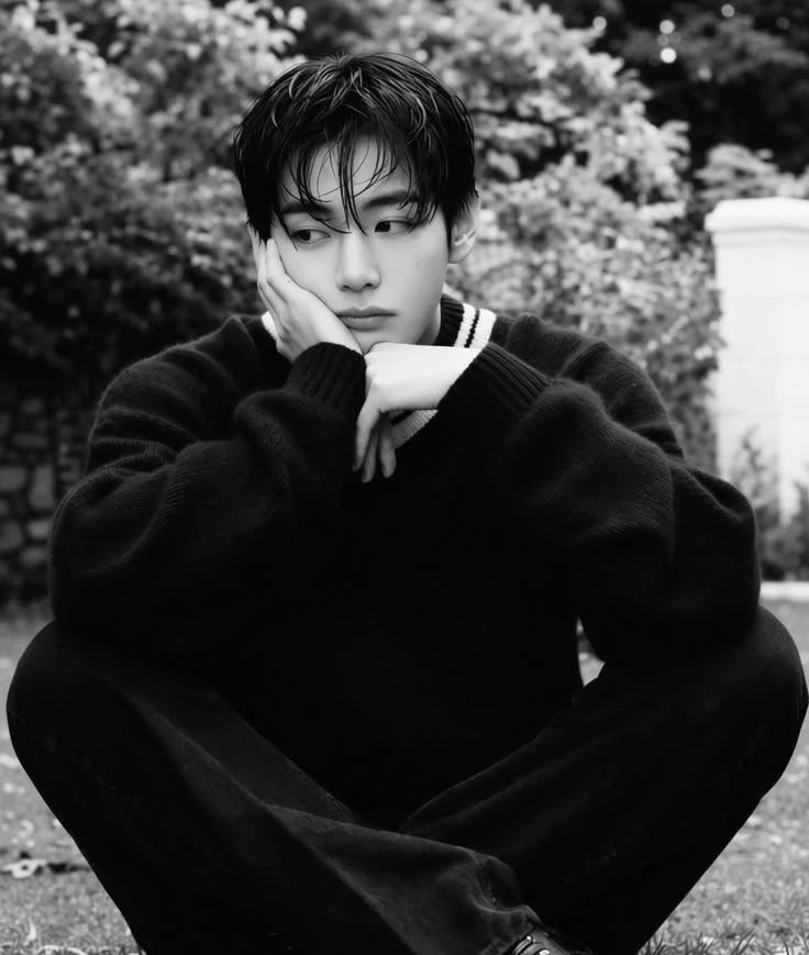 Kim Taehyung thumbnail