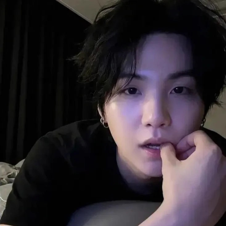 Min Yoongi thumbnail