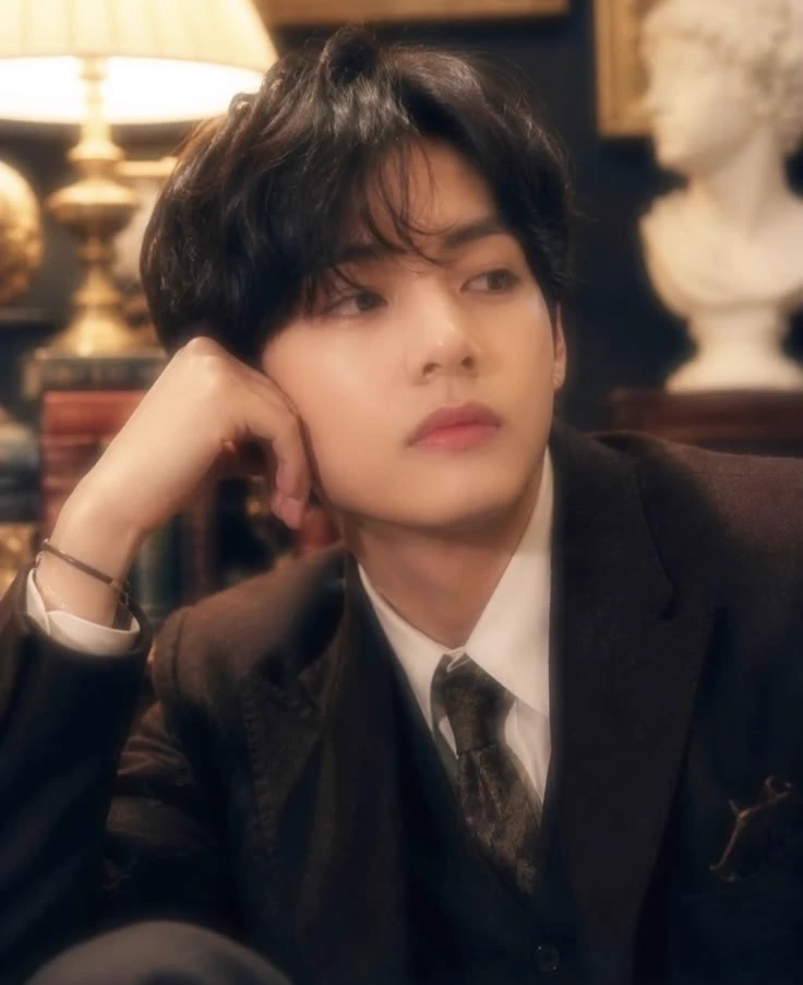 kim taehyung thumbnail
