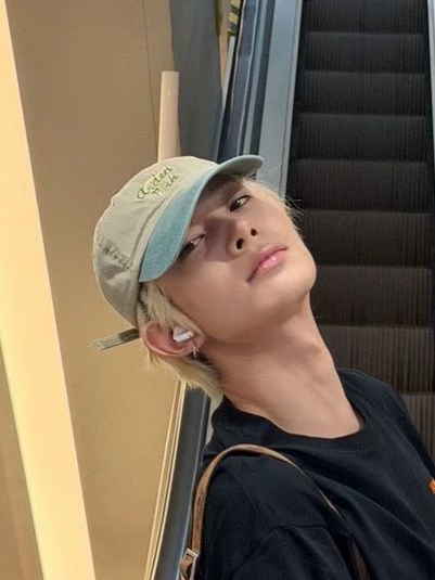 lee heeseung thumbnail