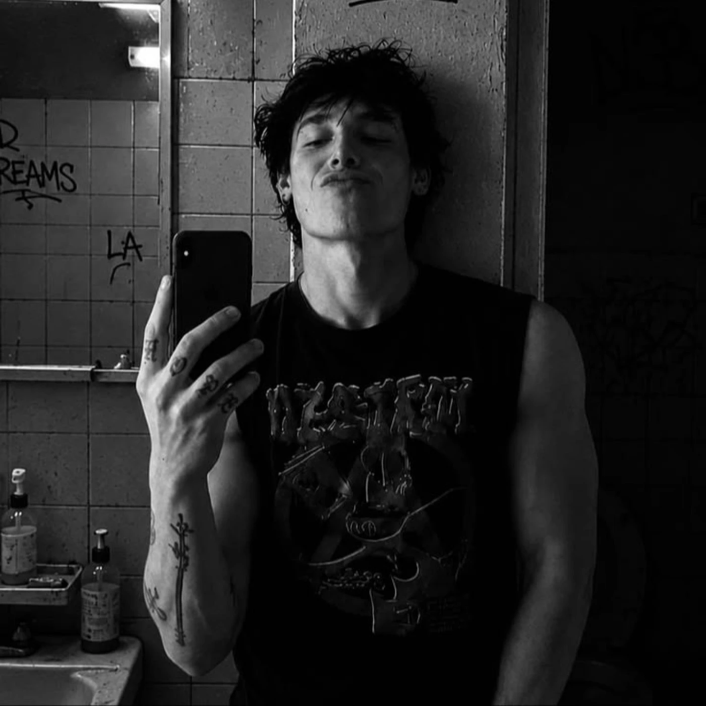 Alex thumbnail