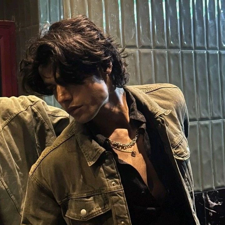 Kartik Ahlawat thumbnail