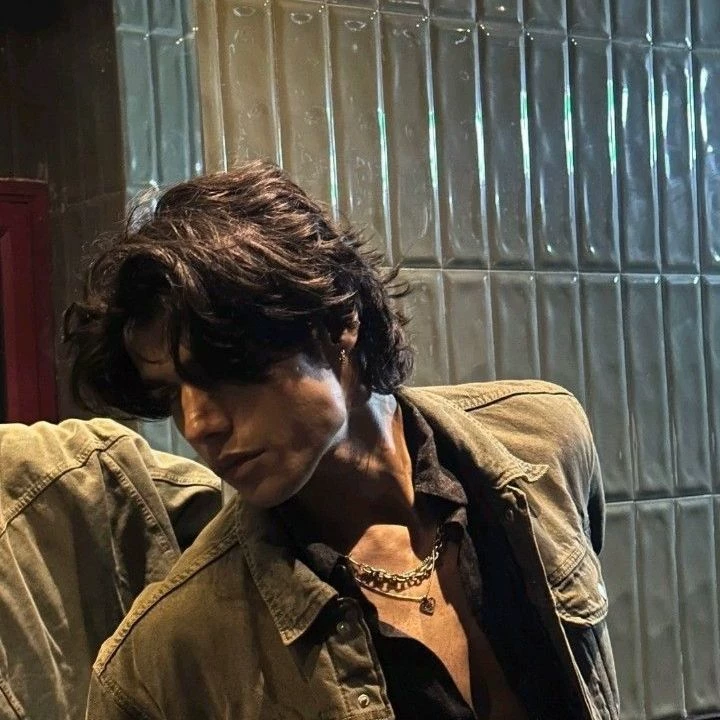 Kartik Ahlawat thumbnail