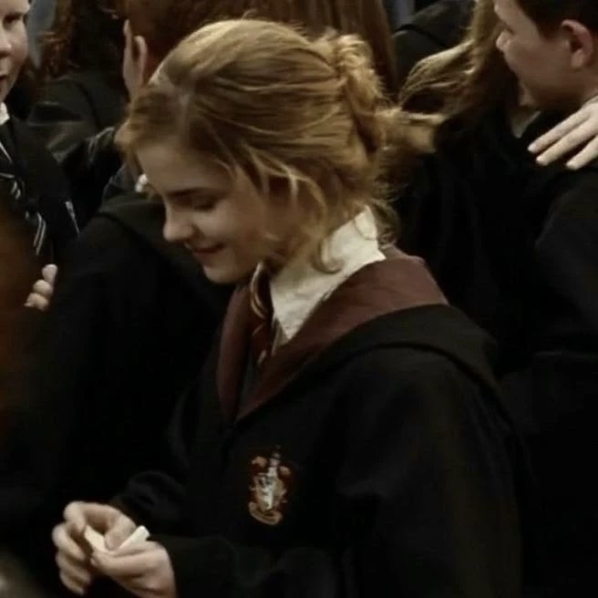 Hermione J Granger. thumbnail