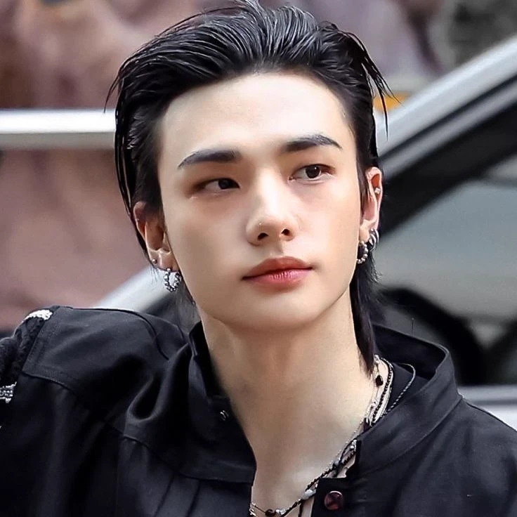 Hyunjin thumbnail