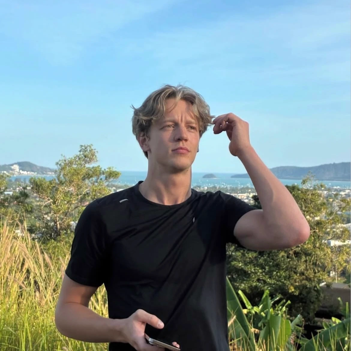 Sasha Paradeevich thumbnail
