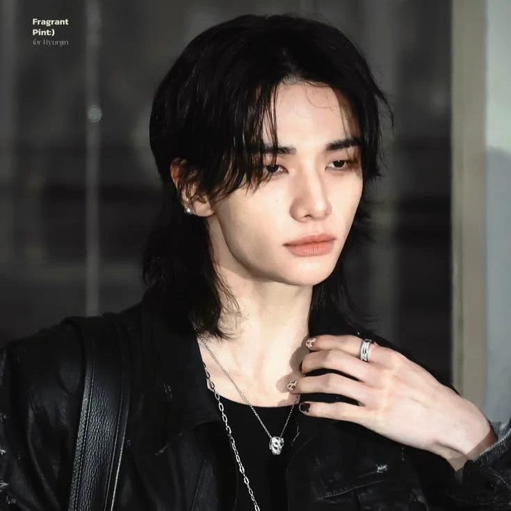 Hyunjin thumbnail