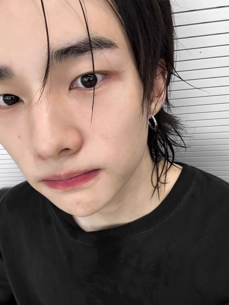 Hyunjin thumbnail