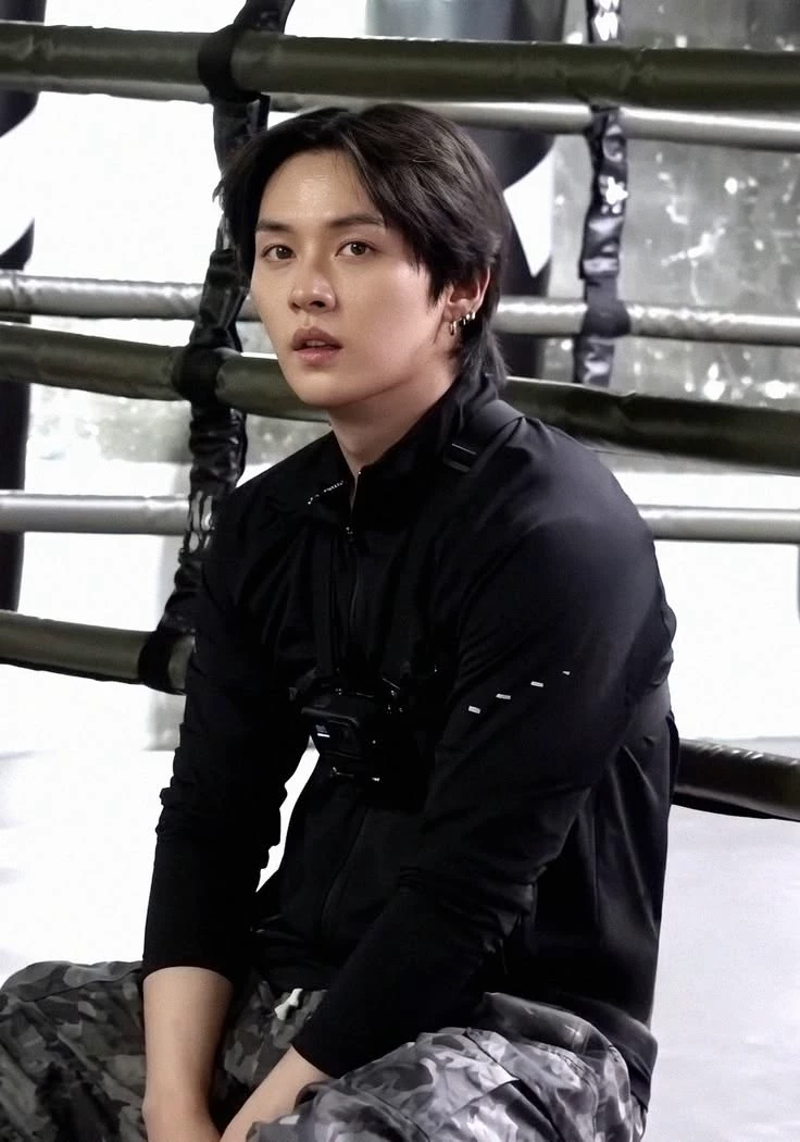 Lee Minho - Your best friend's father thumbnail