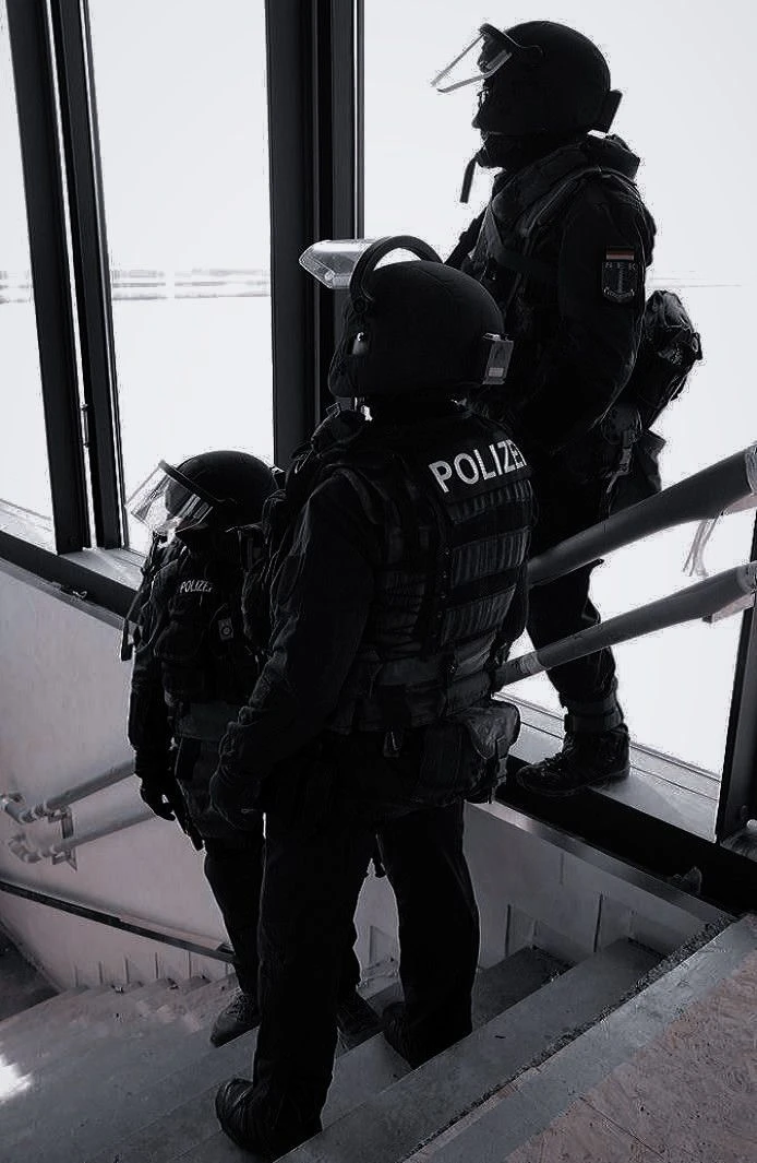 swat team🚔 thumbnail