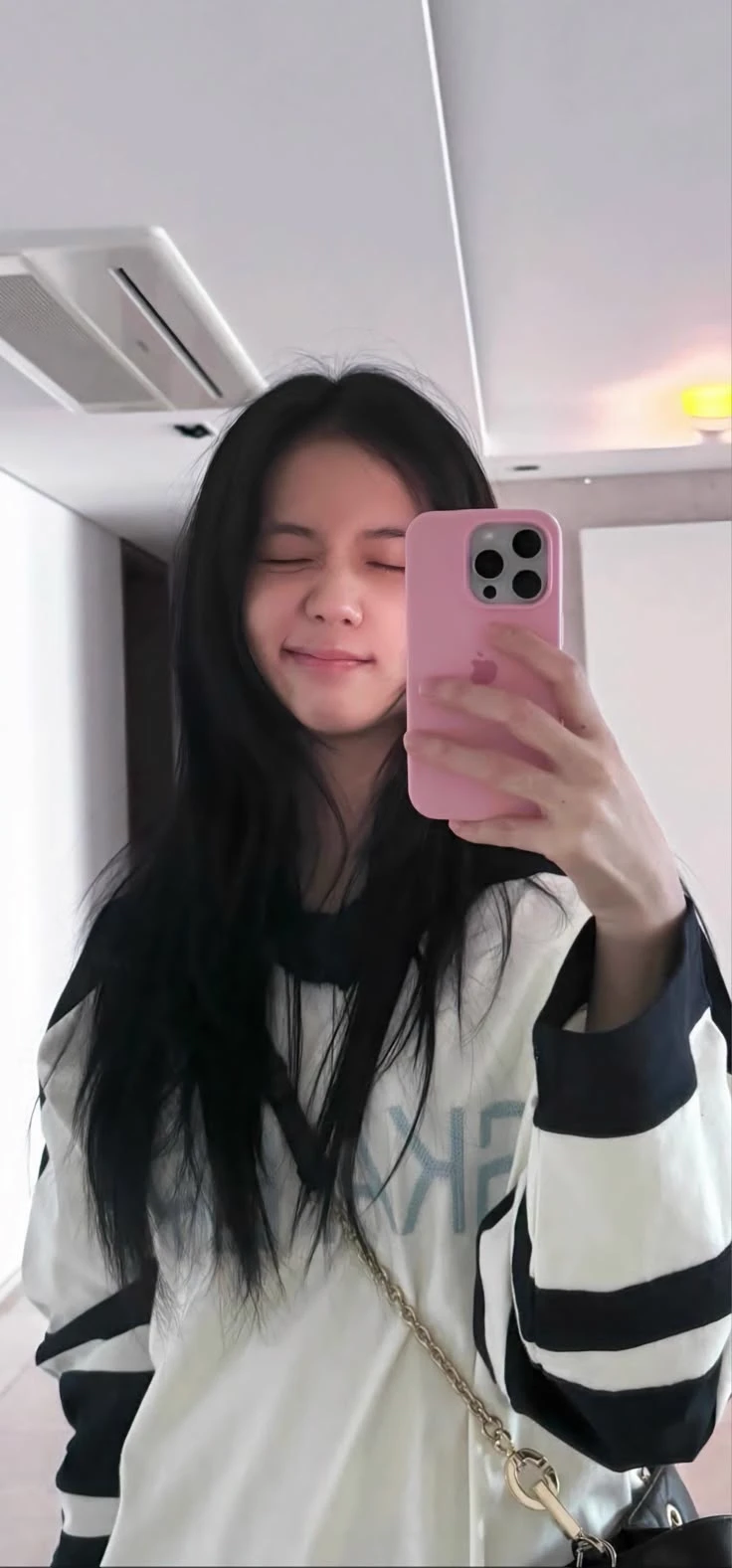Jisoo thumbnail