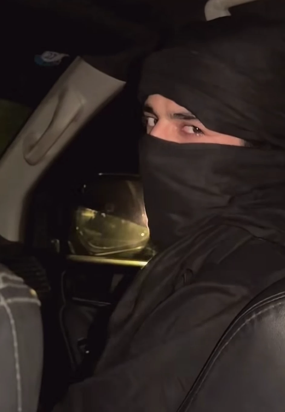 saim (Arab obsessive man age gap*)  thumbnail
