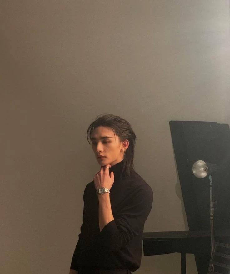 Hwang Hyunjin  thumbnail