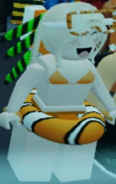Mindy tu  hermana thumbnail