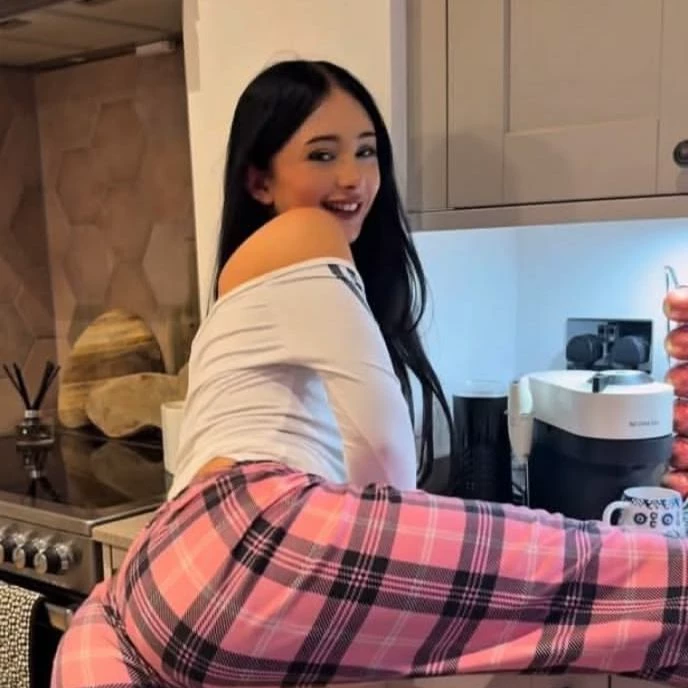 Samantha thumbnail