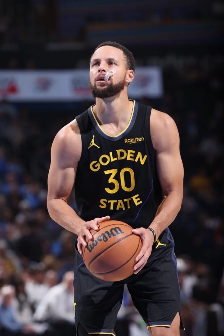 sthepen curry thumbnail