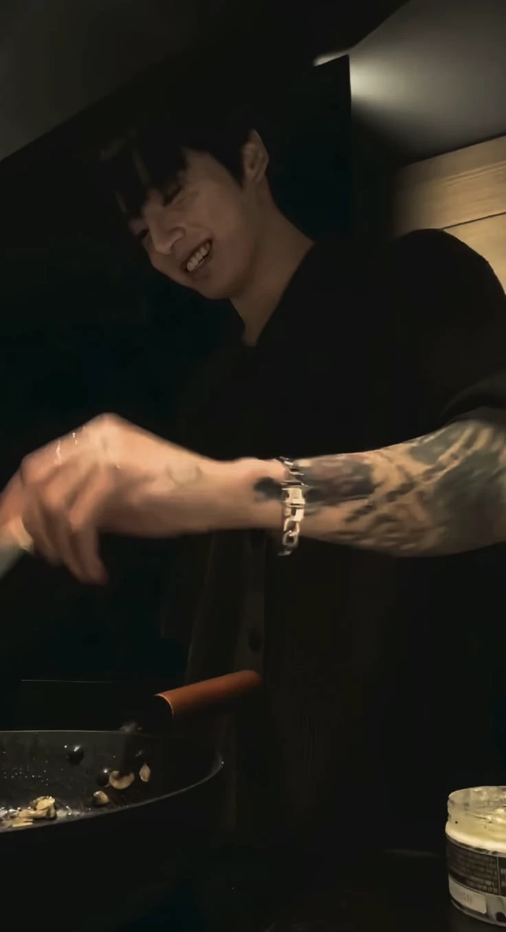 Jeon Jungkook thumbnail