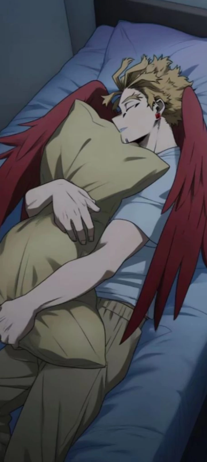 Keigo Takami|| He gives you his mating feather  [🪶🪽]  thumbnail