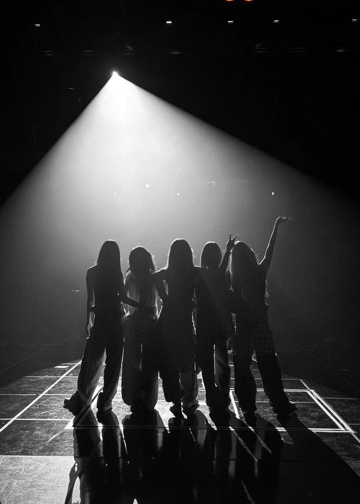your Kpop group thumbnail