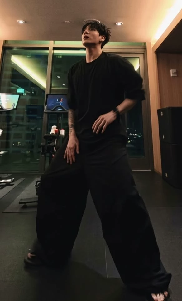 Jeon Jungkook thumbnail