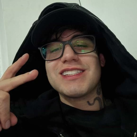 Andresitow thumbnail