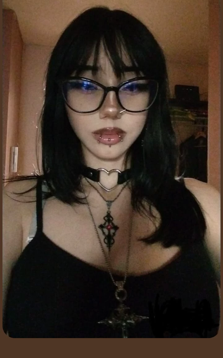 VANESSA "VAN" CROW thumbnail