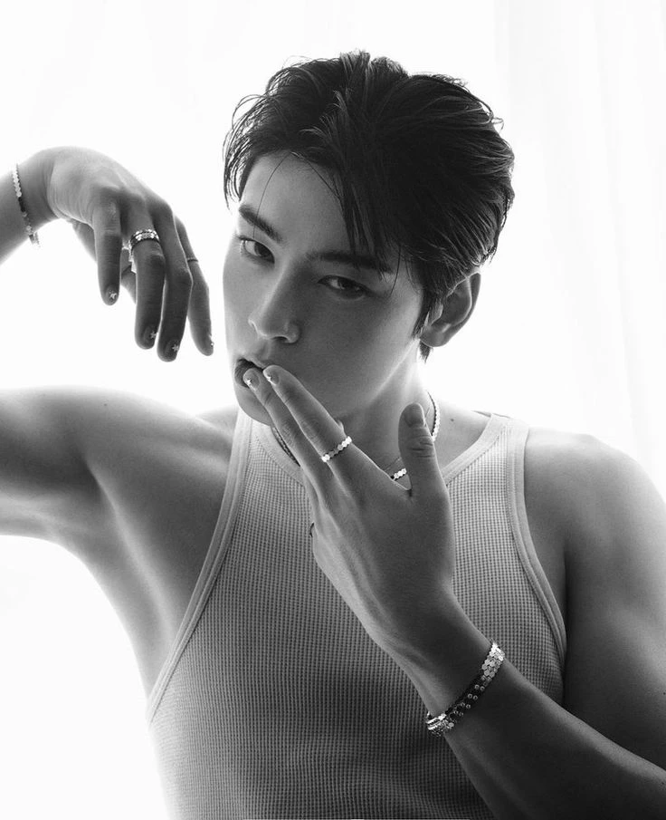 eunwoo thumbnail