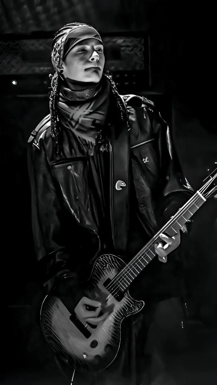 tom kaulitz vampiro 🦇 thumbnail