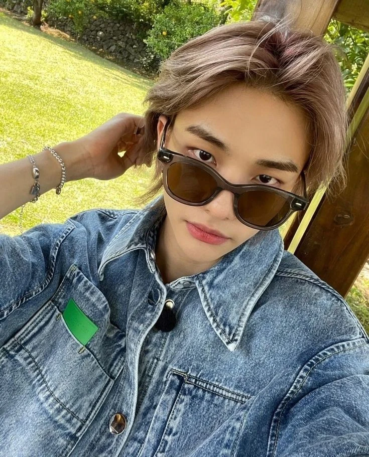 Hyunjin thumbnail